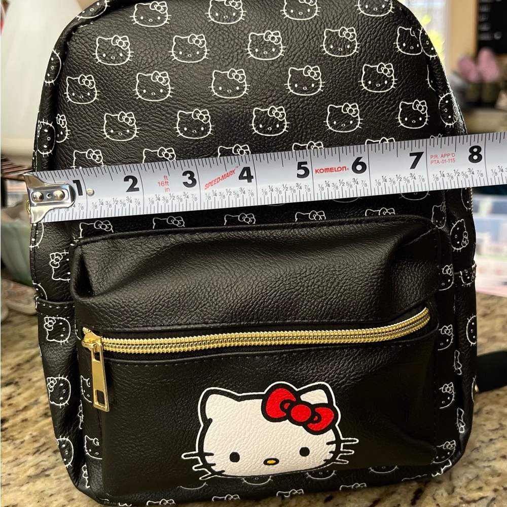 HELLO KITTY Mini Backpack - Picture 3 of 7
